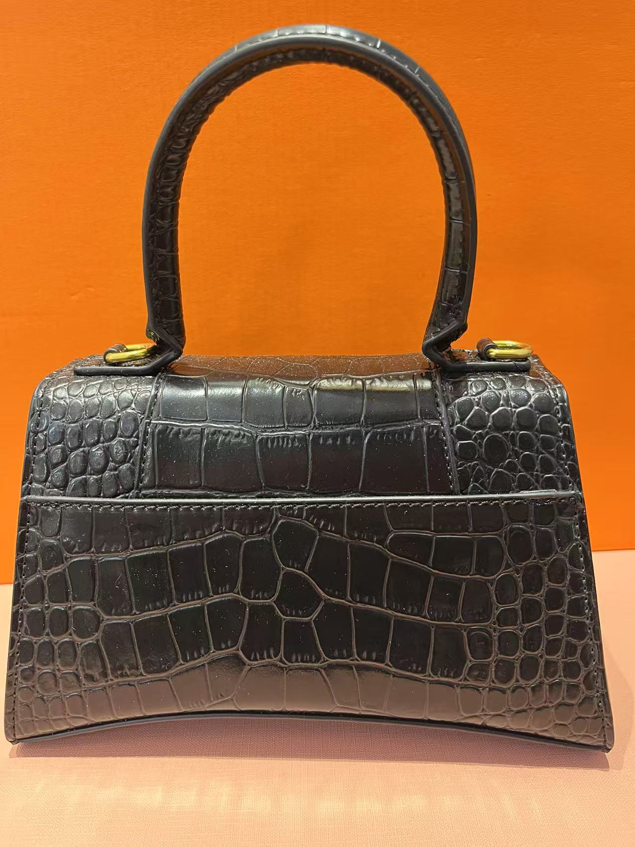 2025 时尚百搭女包轻奢休闲便携手提沙