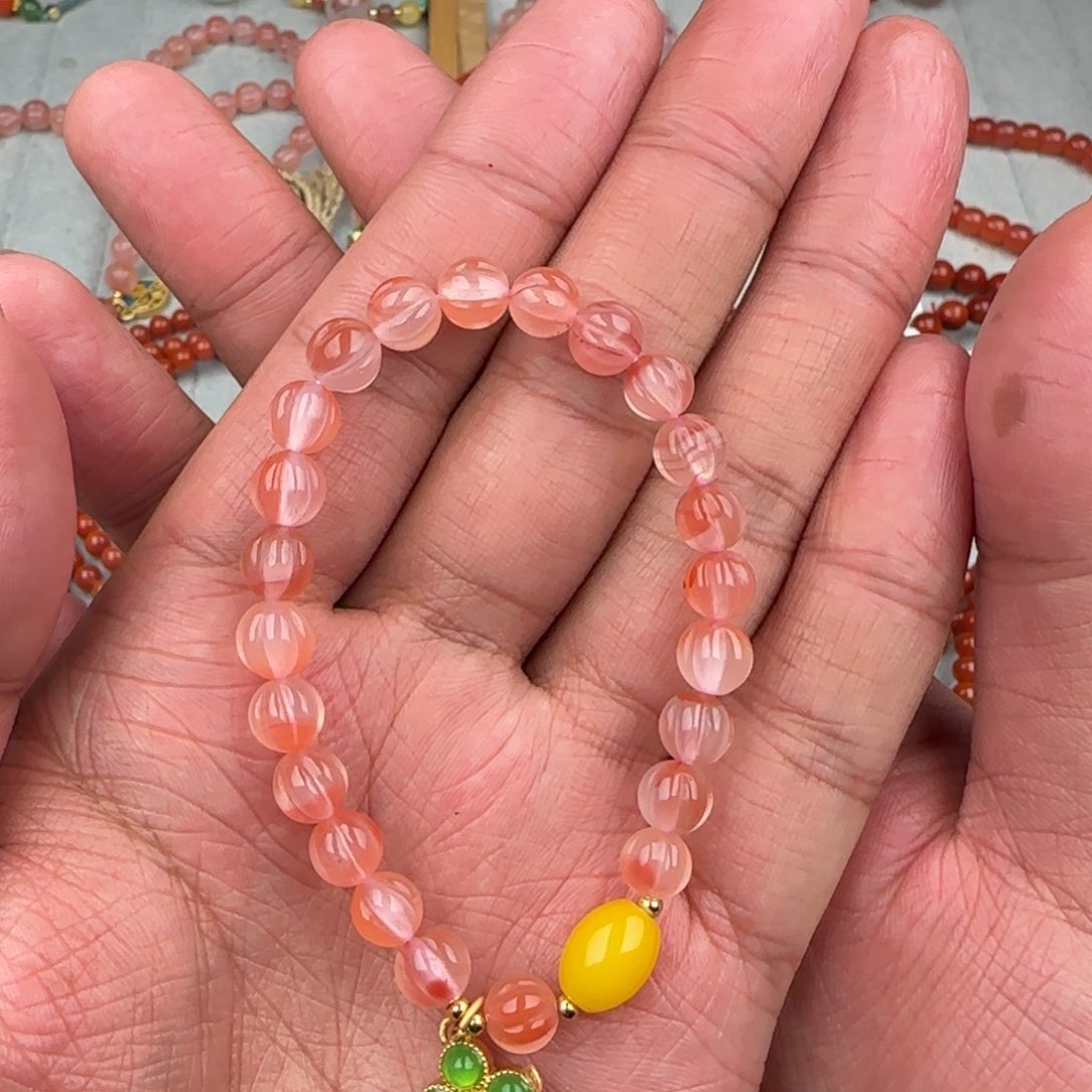 南红玛瑙手链未镶嵌