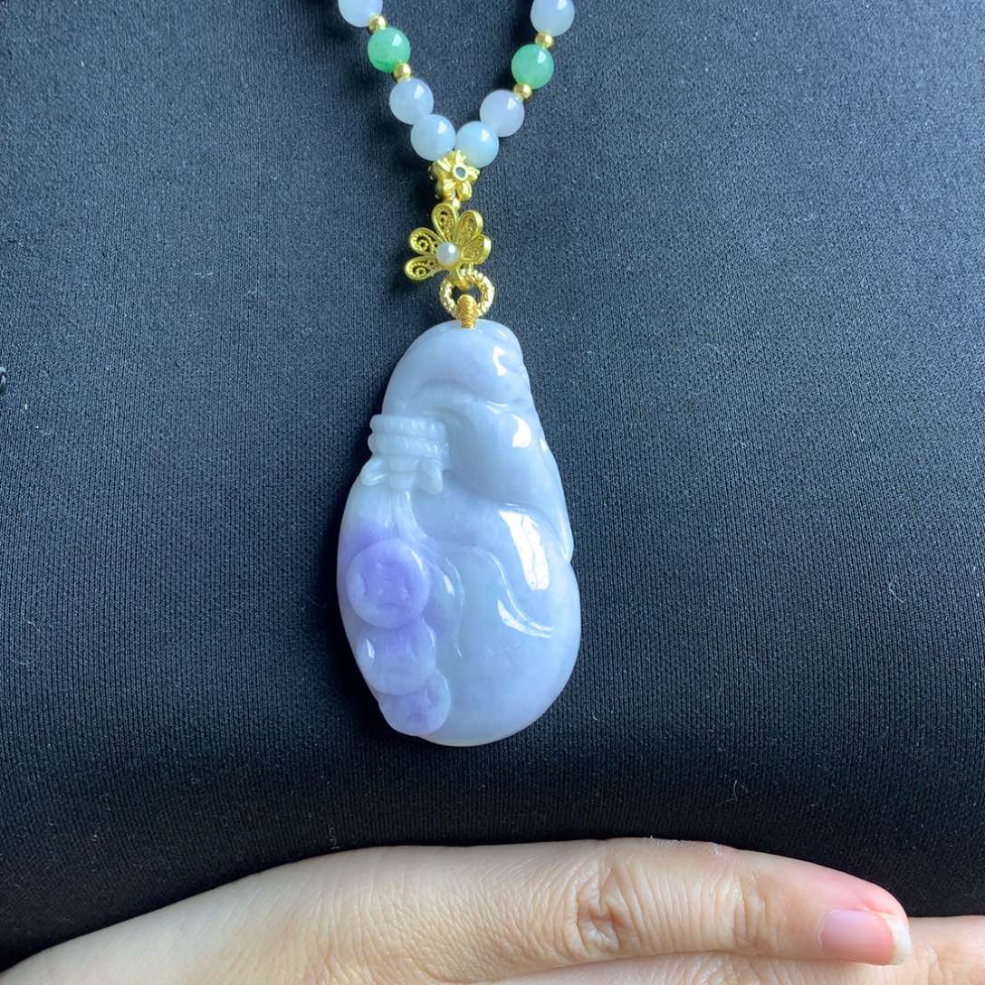 翡翠颈饰未镶嵌翡翠