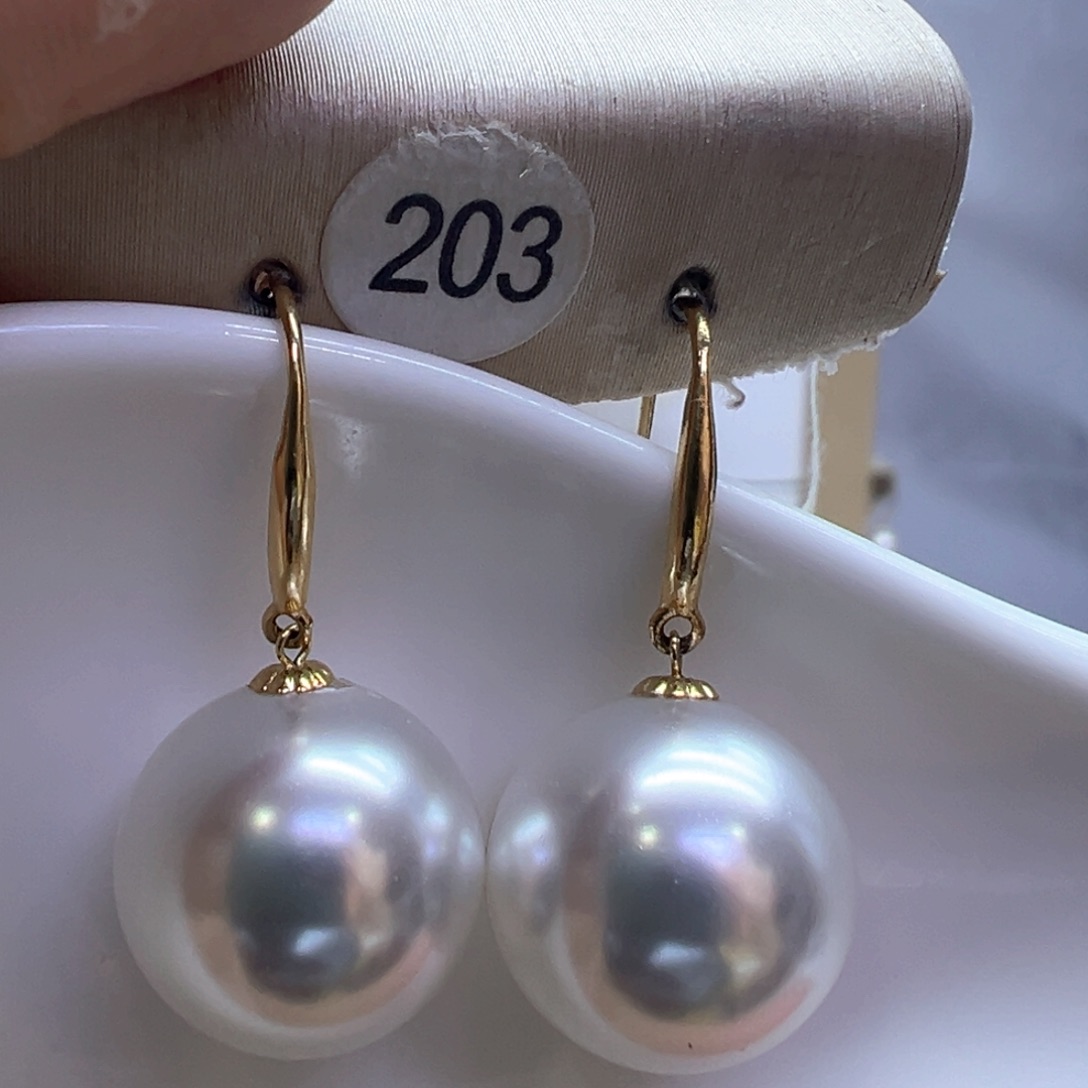 18K金镶嵌淡水珍珠耳饰