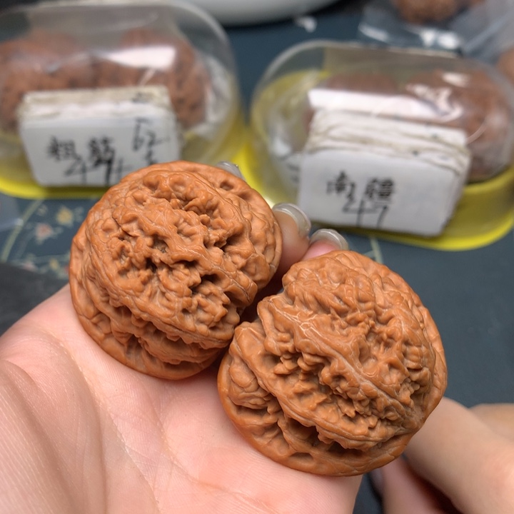 文玩核桃把件42-35052-0