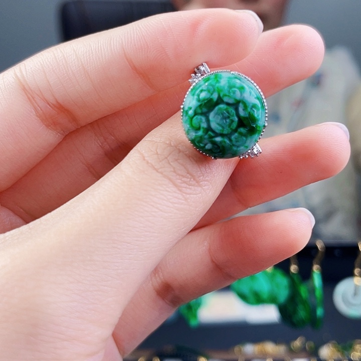 翡翠戒指银S925镶嵌饰品