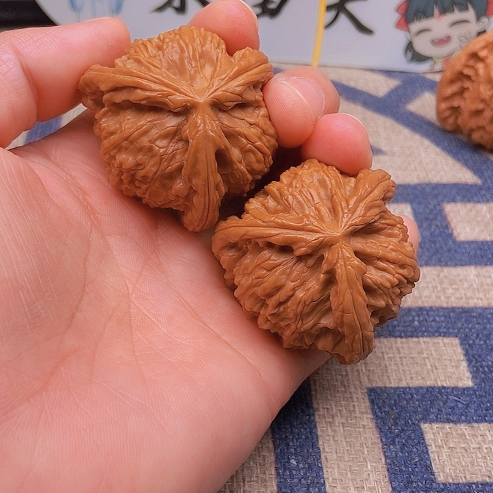 吊坠文玩核桃站****浪三棱