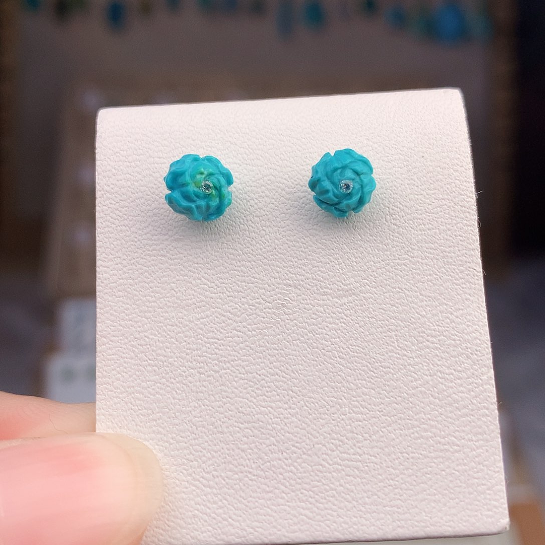 绿松石18K金镶嵌颈饰