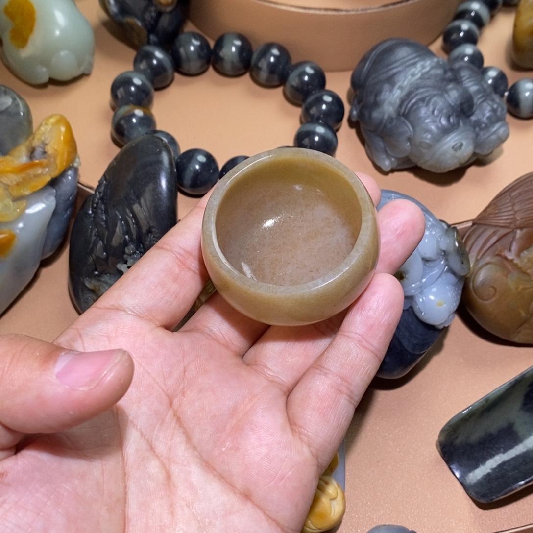 未镶嵌和田玉摆件