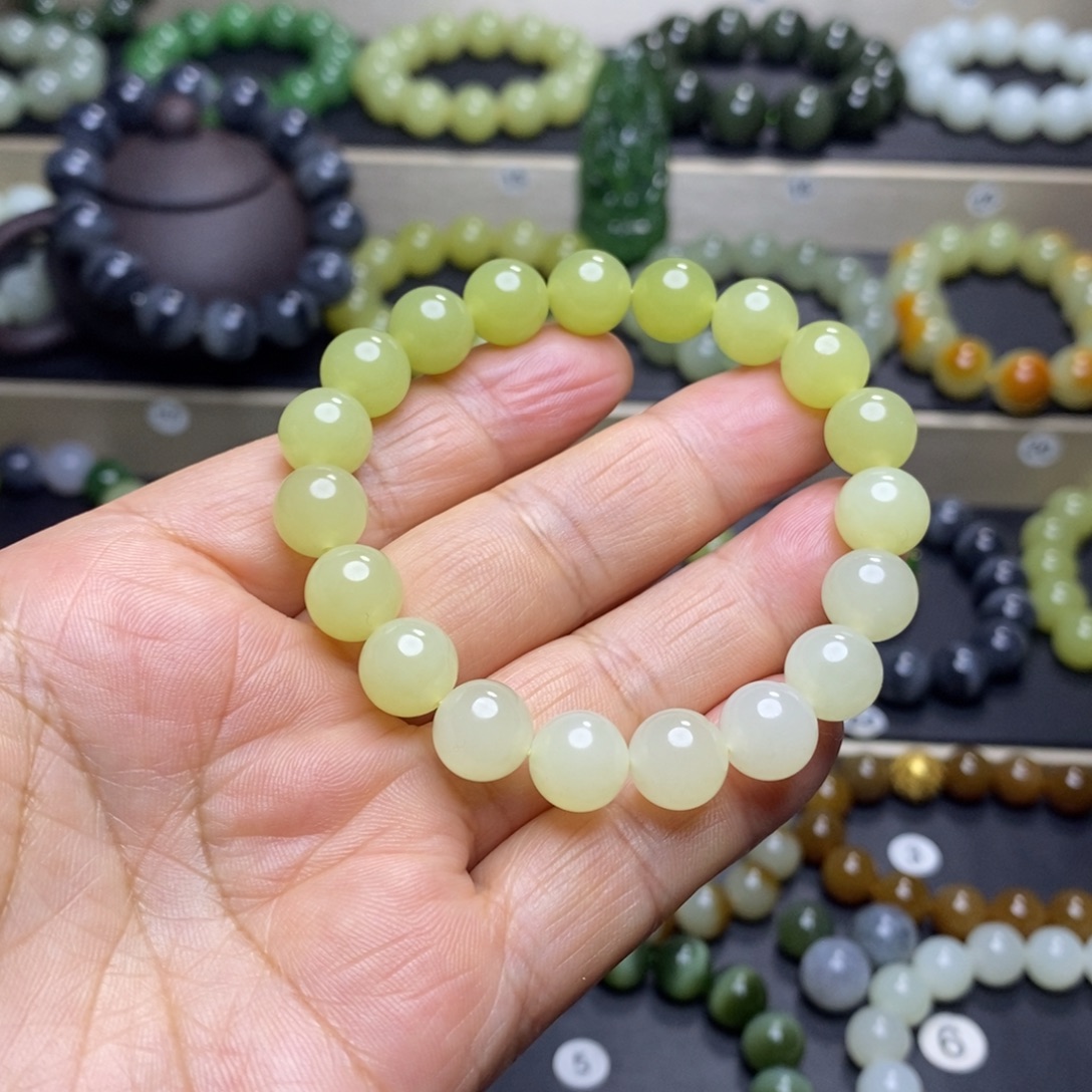 和田玉未镶嵌手串