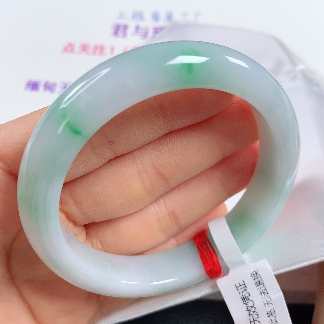 翡翠手镯未镶嵌 正圈⑨⑨