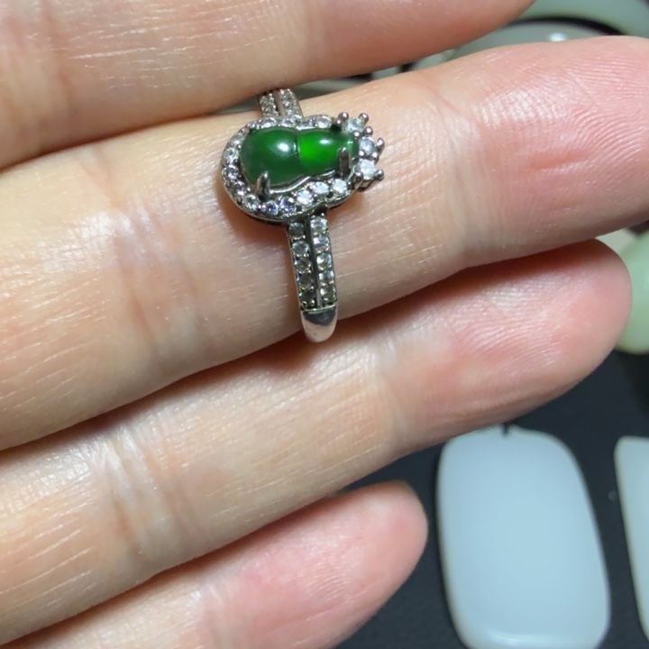 翡翠戒指银S925镶嵌戒指