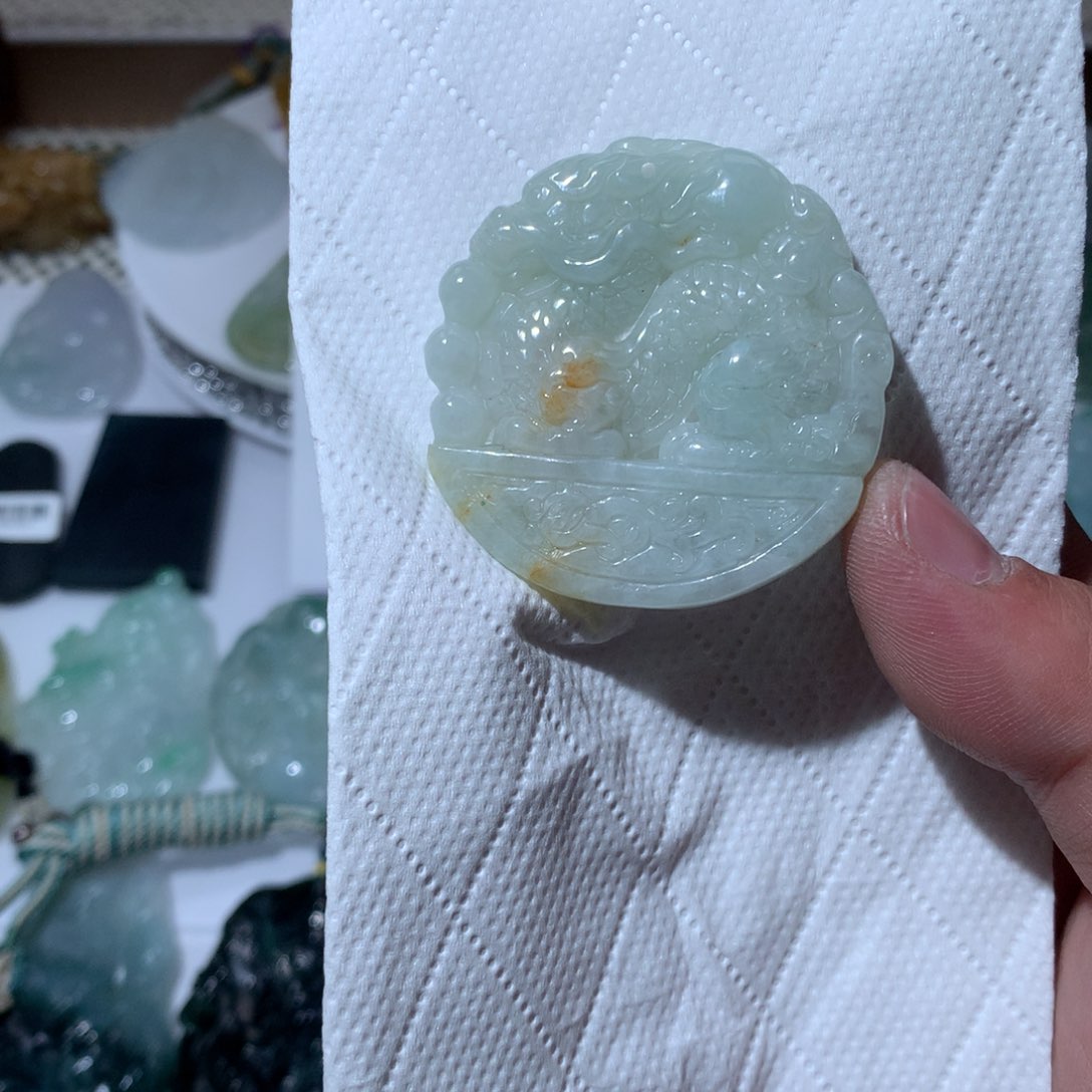 翡翠颈饰未镶嵌天然