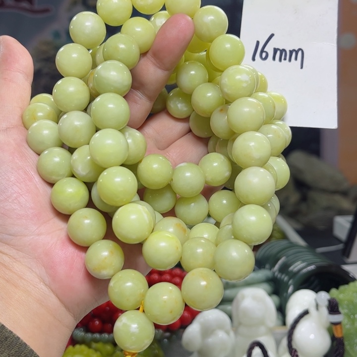 蛇纹石玉颈饰多样性发货未镶嵌