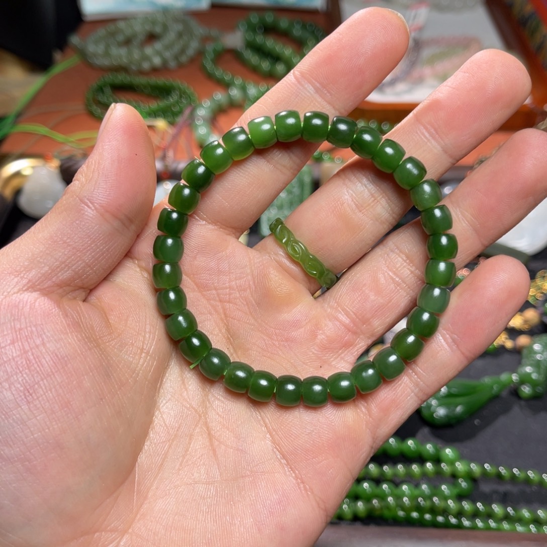 和田玉未镶嵌手链