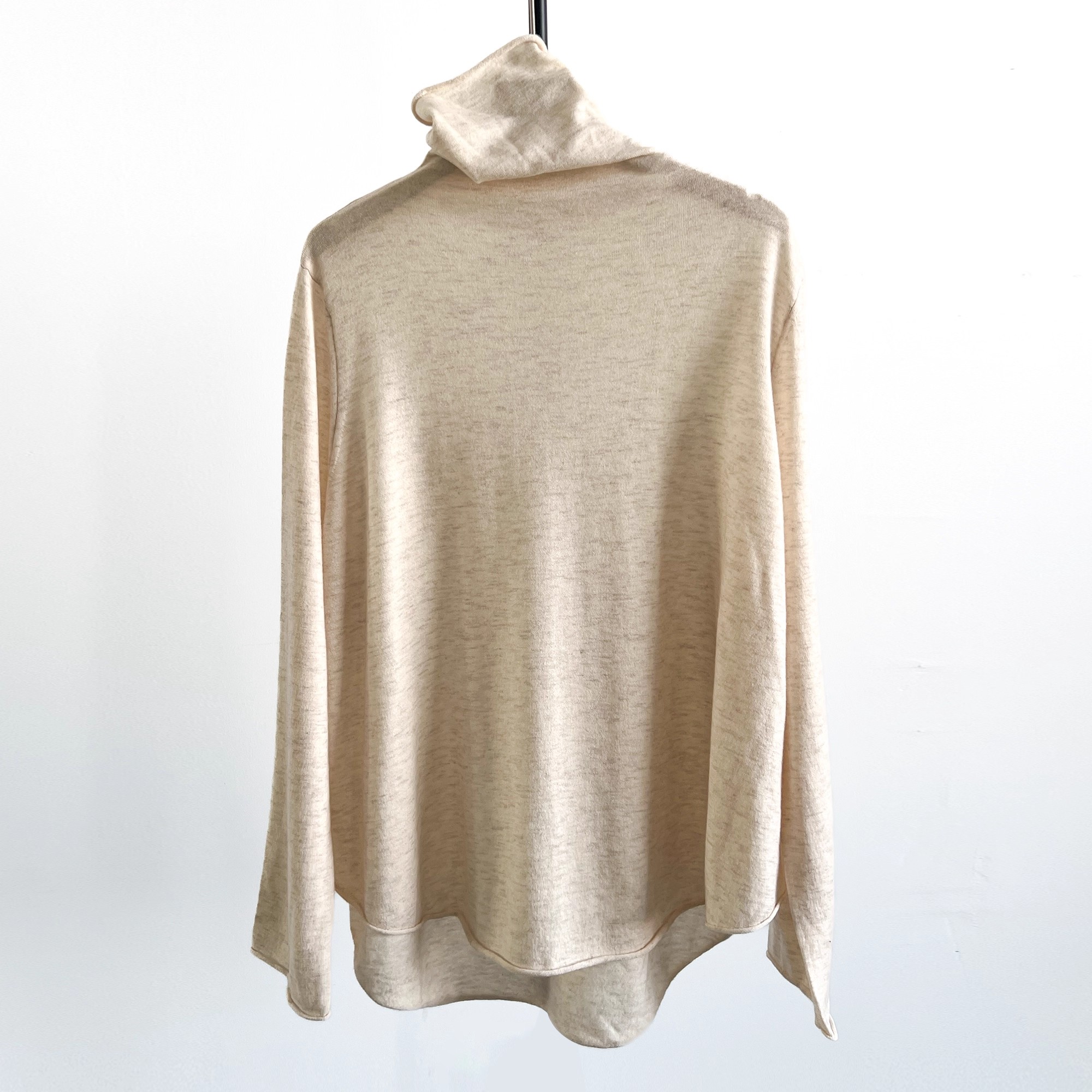 彭彭家 羊毛圆弧形下摆高领针织衫打底衫 衣路走来