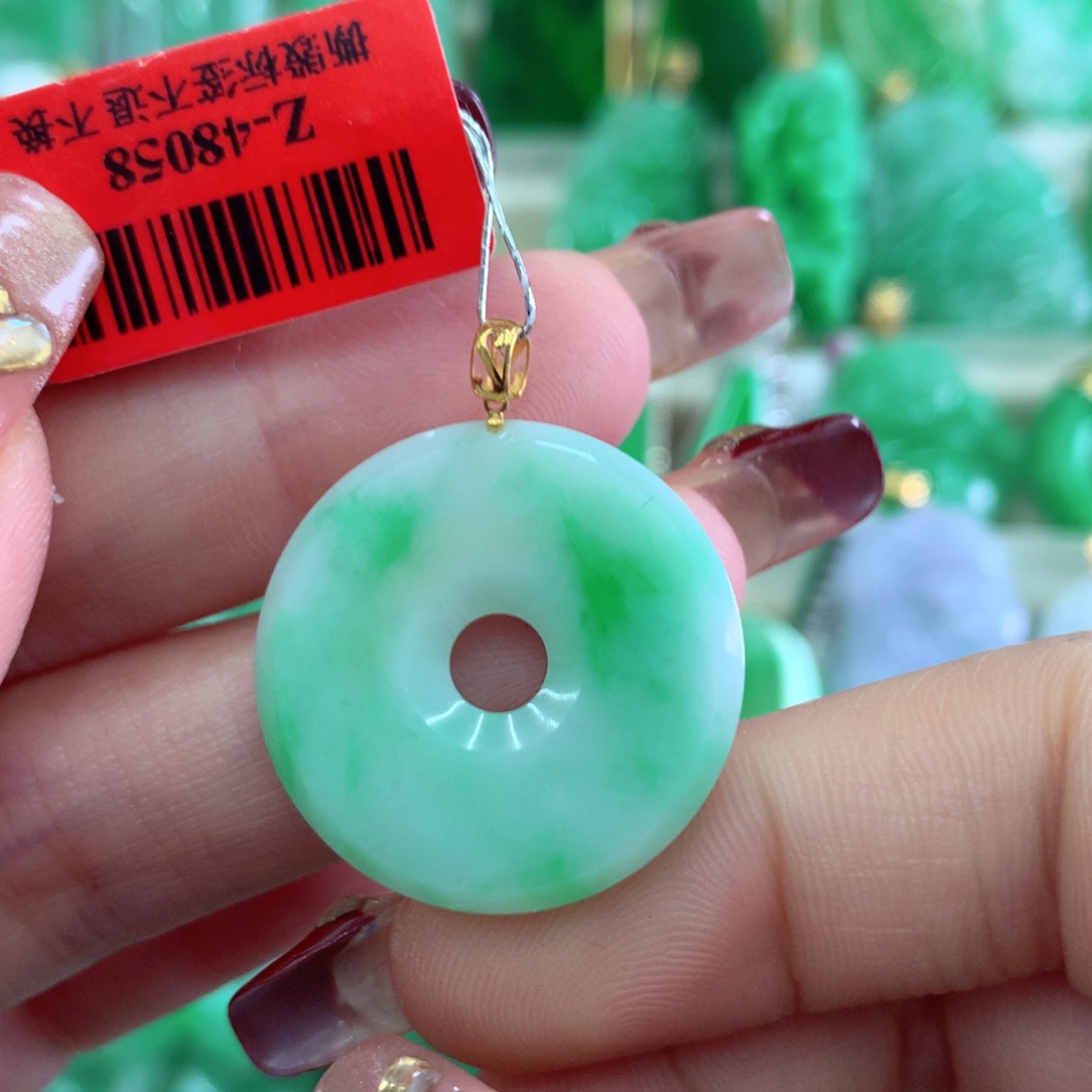 翡翠吊坠(不含链)18K金镶嵌