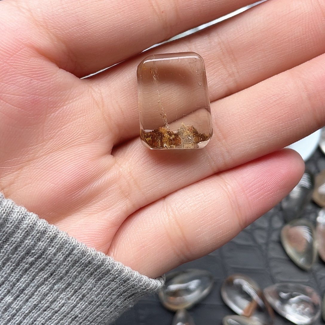 鲸***孖水晶未镶嵌珠宝半成品71