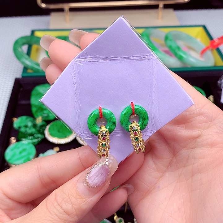 翡翠颈饰银S925镶嵌翡翠