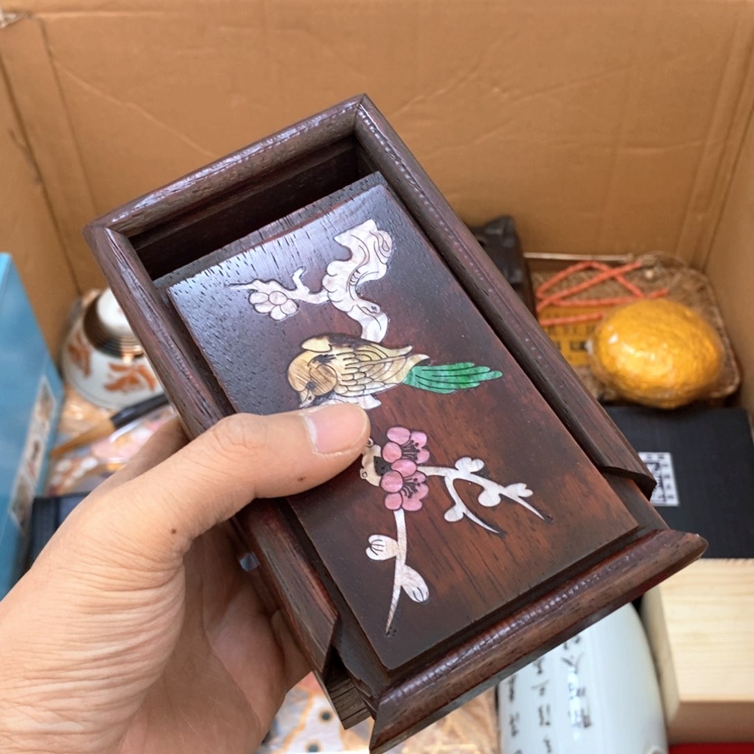 瓷片哈哈哈哈哈哈哈