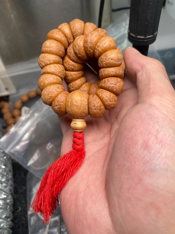 凤眼菩提高油性红皮铁籽厚切大肠手持