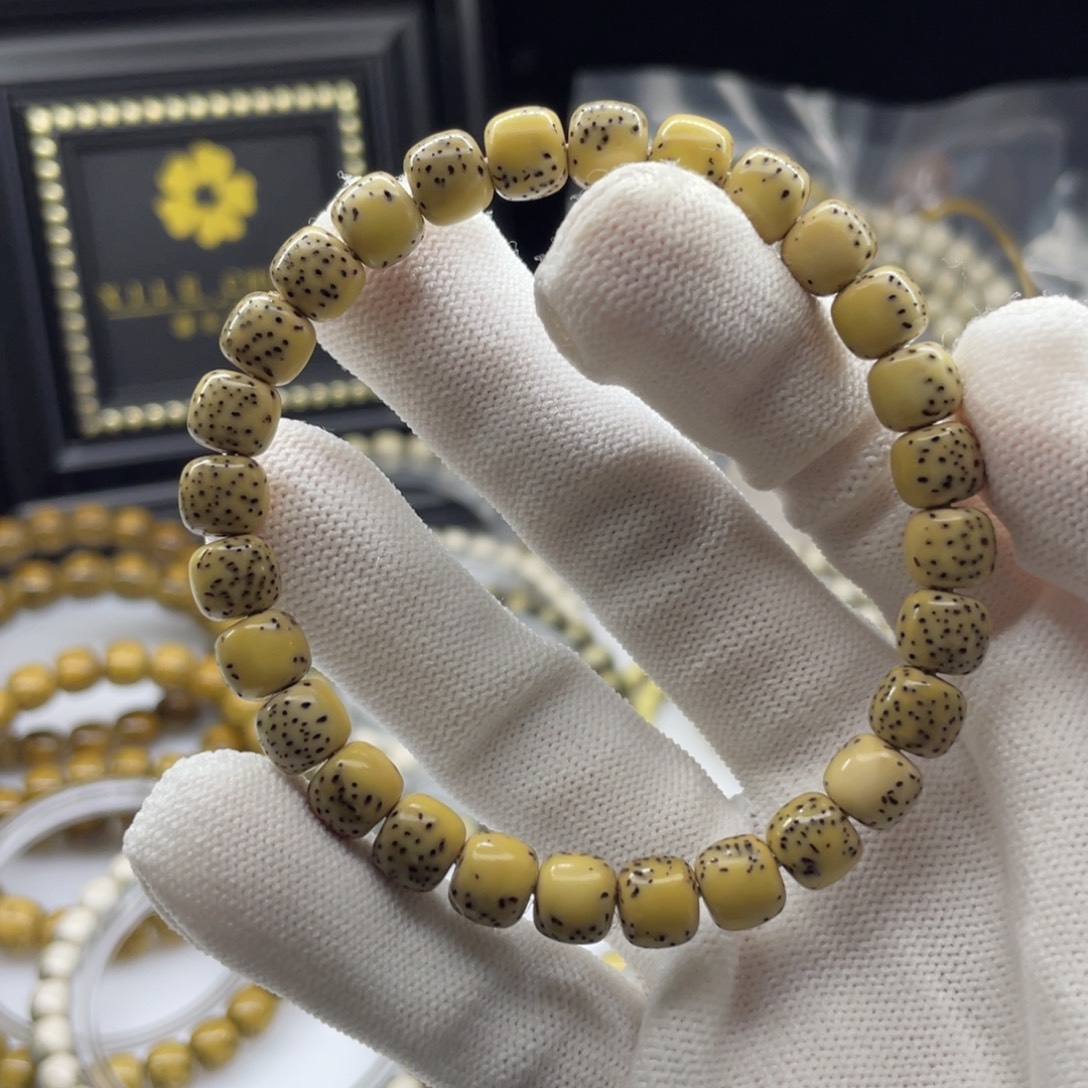 二***吖吊坠星月菩提8绿背河豚