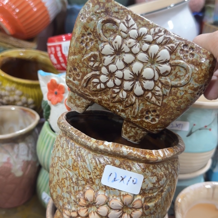 凑9块包邮，有孔，陶瓷花盆
