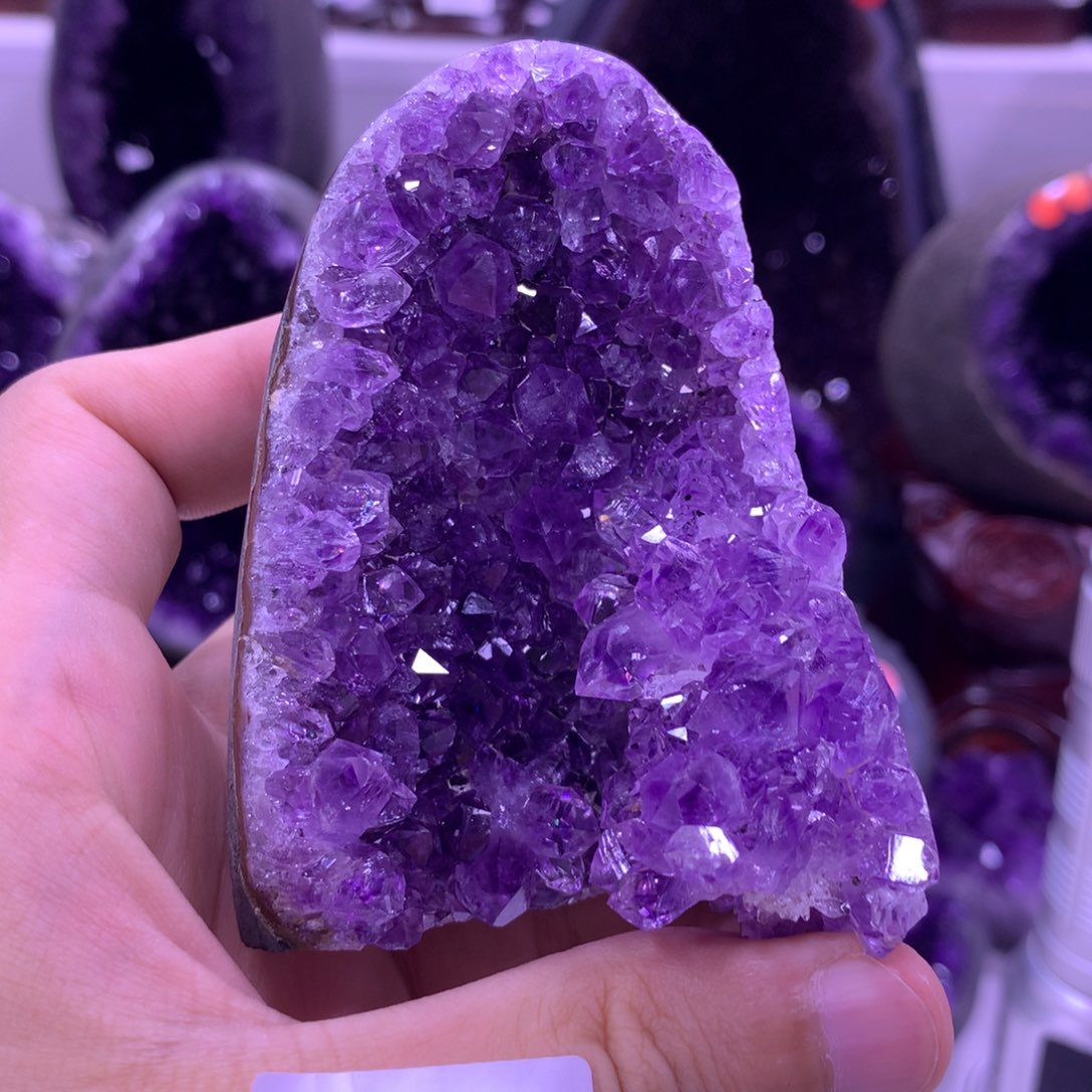 未镶嵌紫晶大型摆件（非配饰）