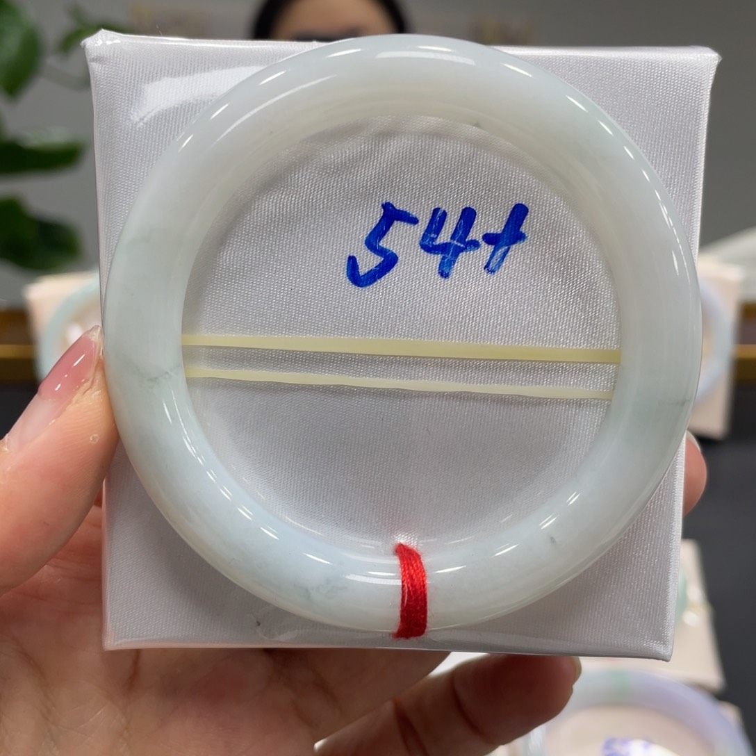 翡翠未镶嵌手镯翡翠