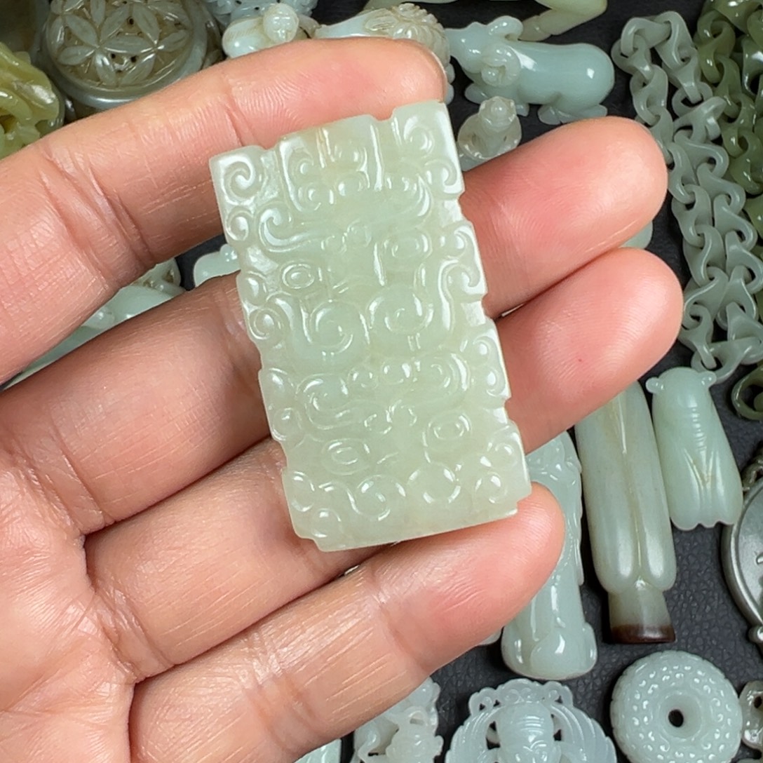 和田玉未镶嵌吊坠(不含链)