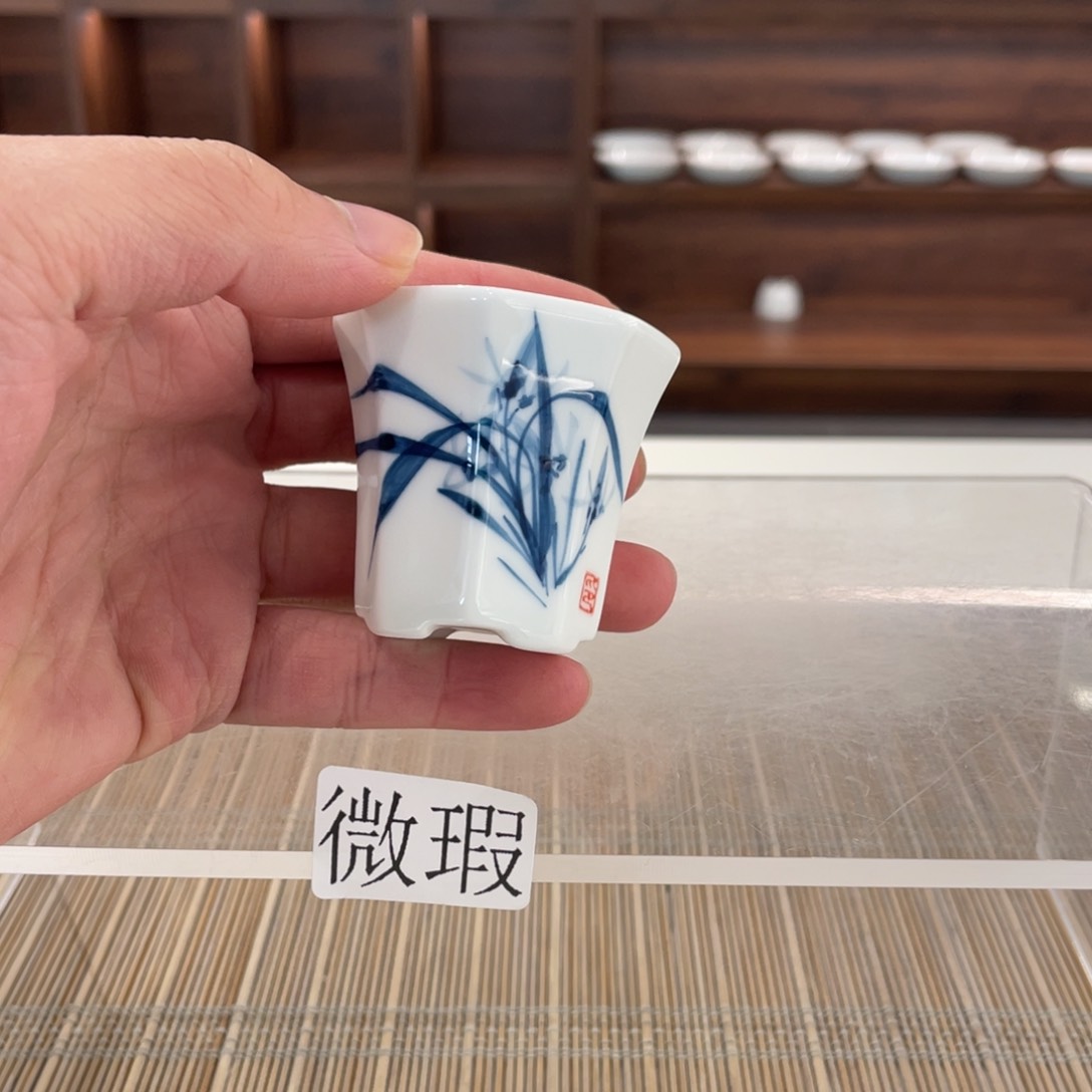 釉下手绘茶具微瑕