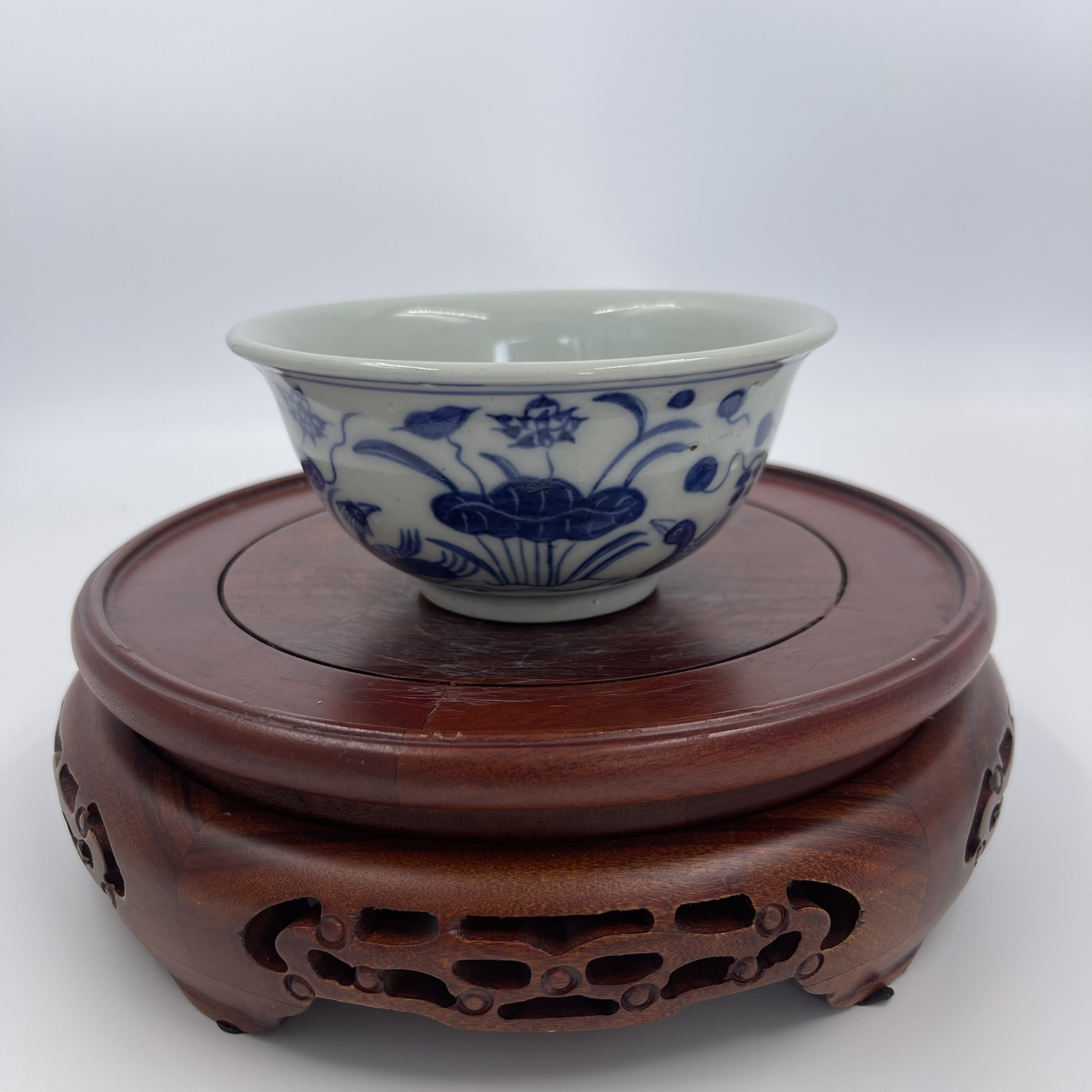 青花莲池鸳鸯杯   高5公分 口径11公分 全品  