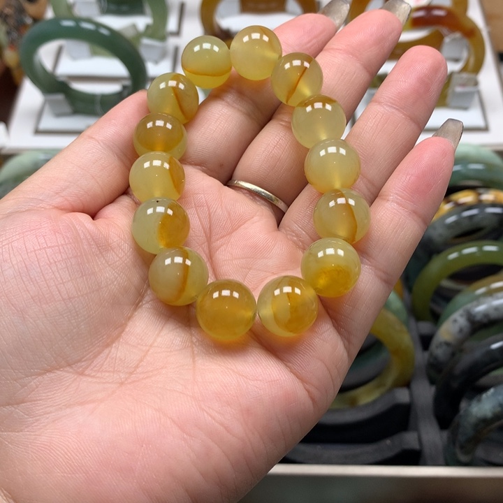 未镶嵌蛇纹石玉手串漫*