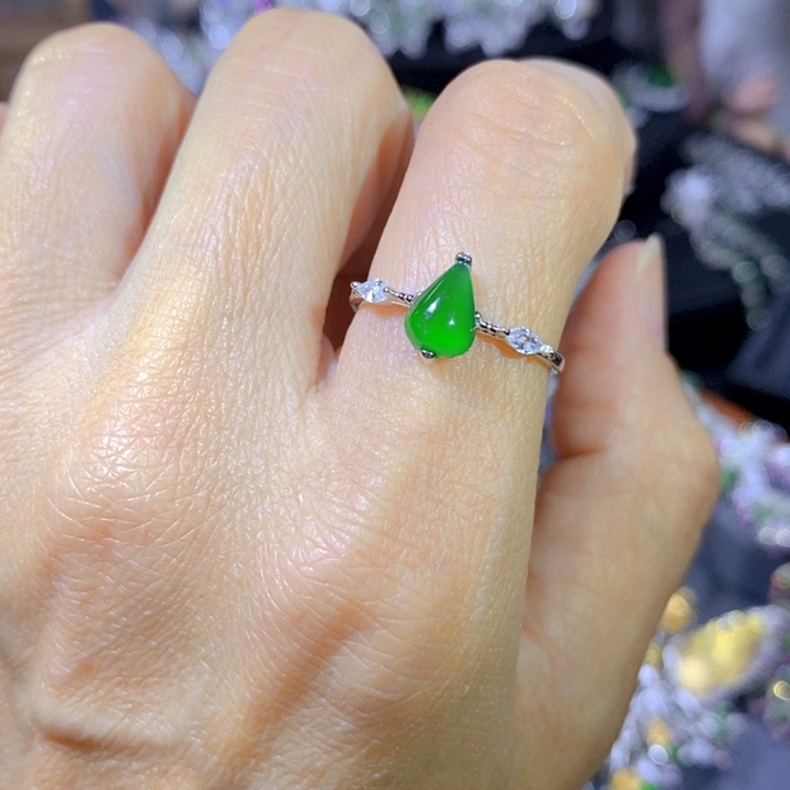 翡翠戒指银S925镶嵌天然翡翠