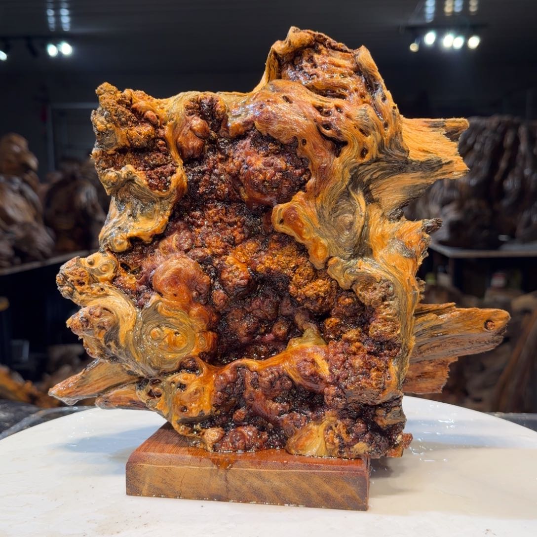 用***0木王一刀琥珀木摆件132