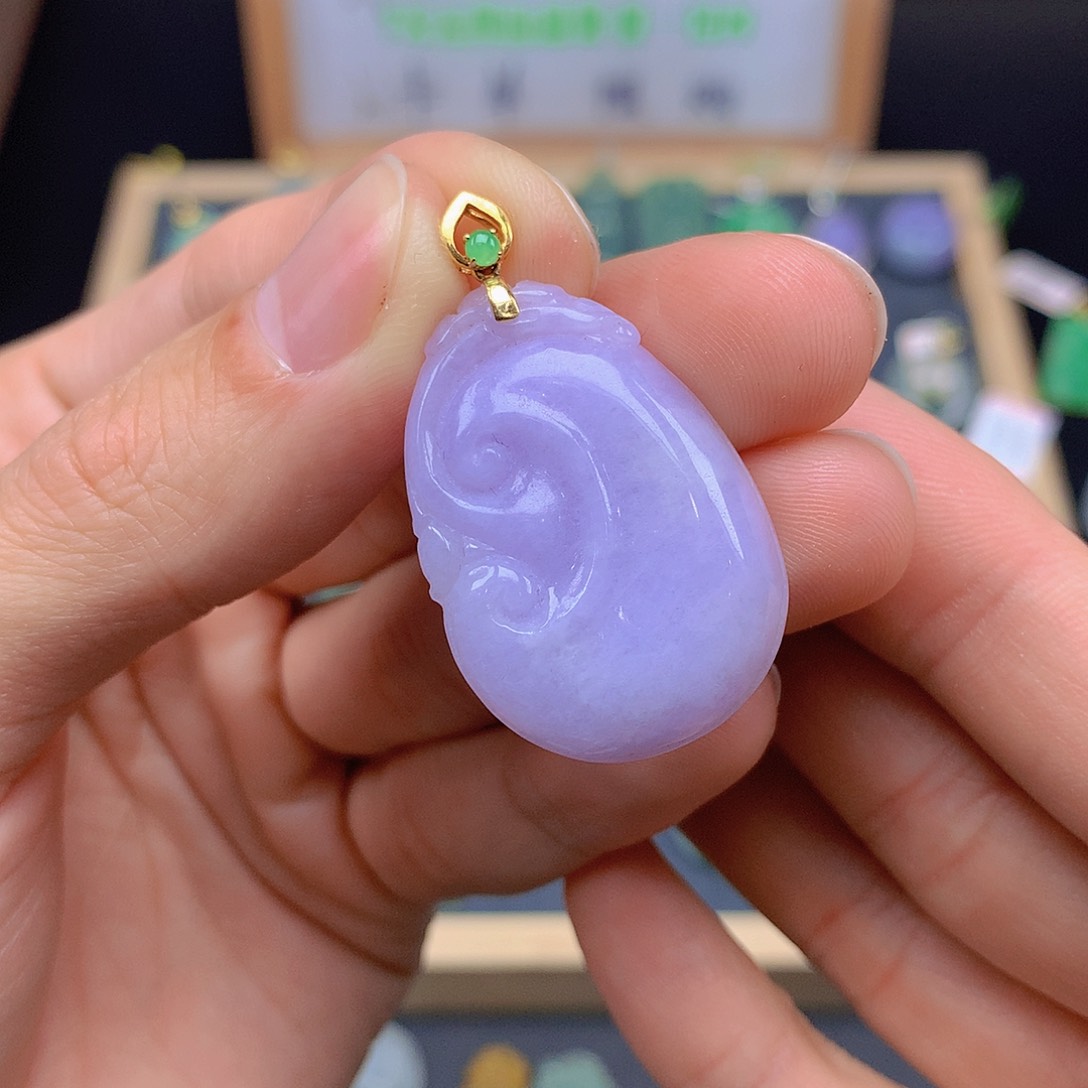 翡翠颈饰18K金镶嵌秦*士翡翠