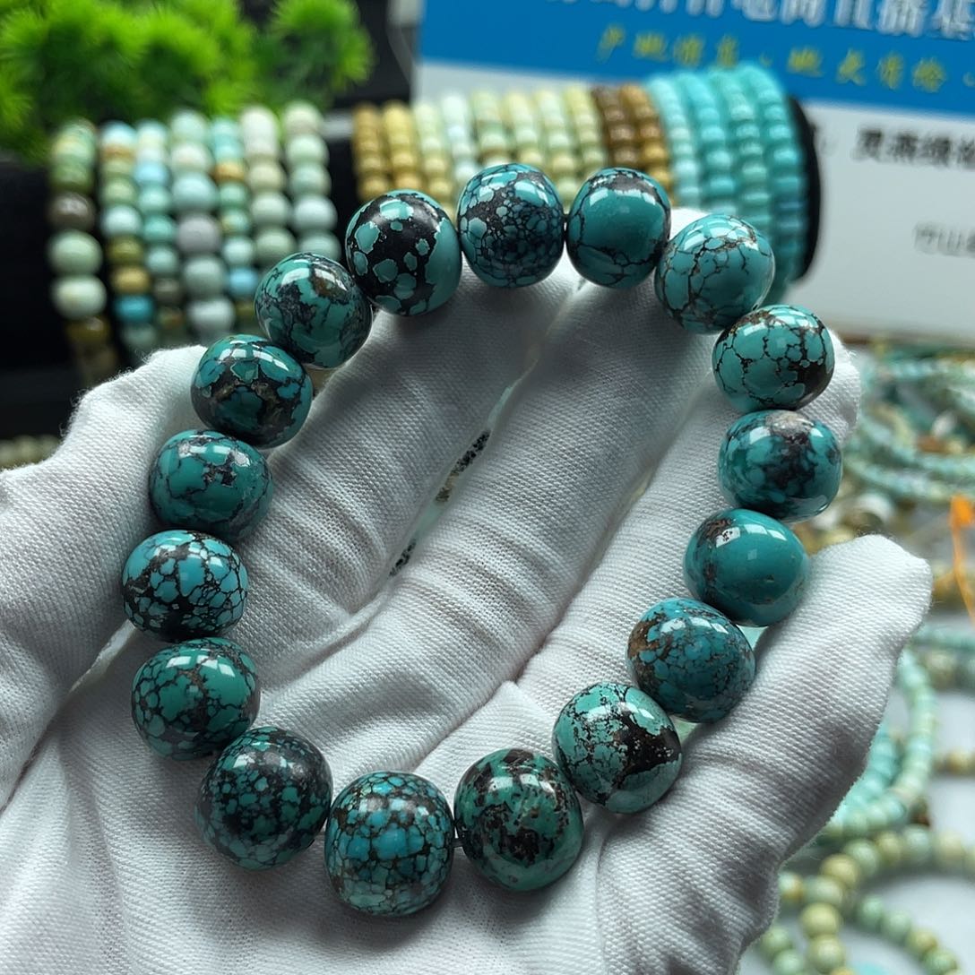 即***灰绿松石未镶嵌珠宝奇石