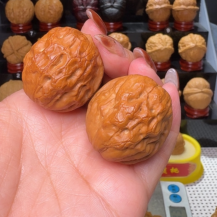 文玩核桃把件疙瘩包36尺…………11号