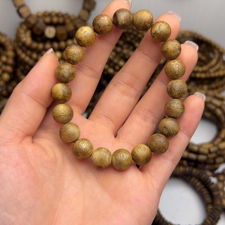 沉香沉香碎屑种植奇楠卡1.0，6.2克