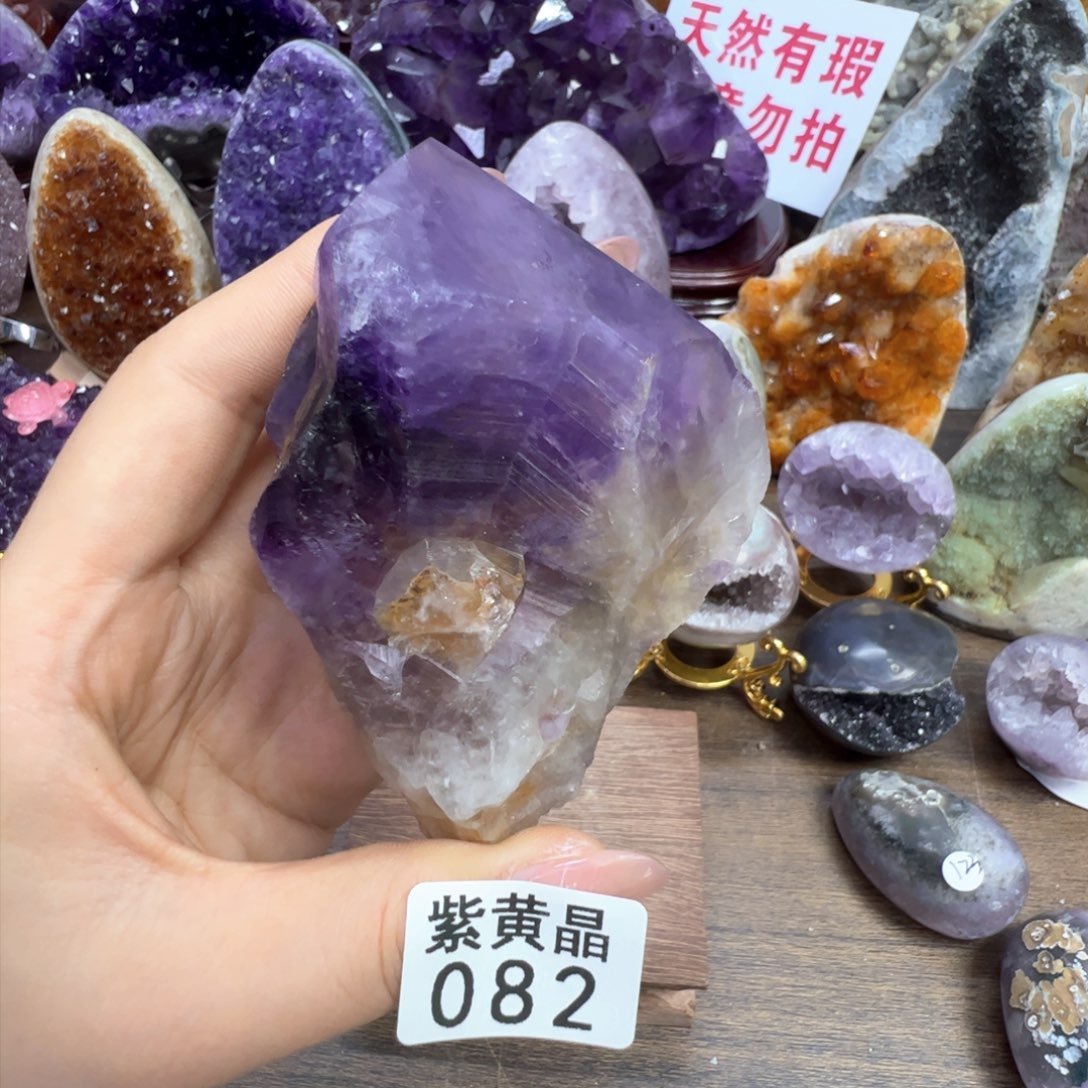 水晶摆件未镶嵌水晶82