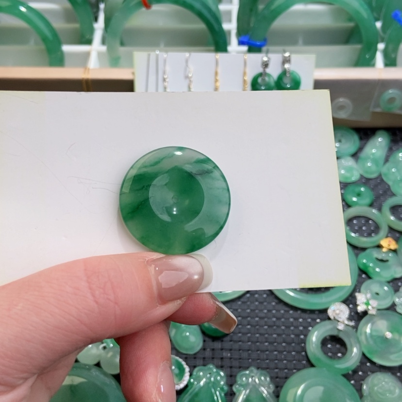 【闪购商品】石英质玉吊坠(不含链)未镶嵌