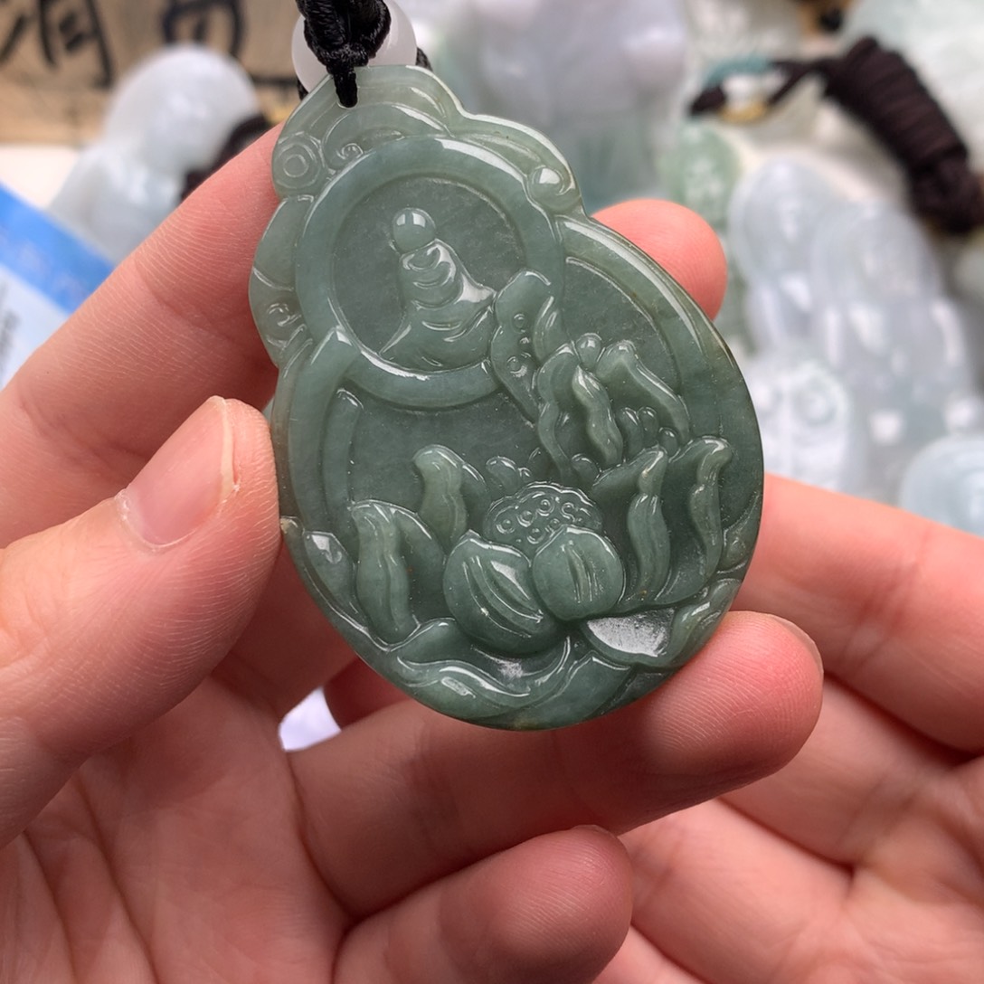 吊坠(不含链)未镶嵌翡翠