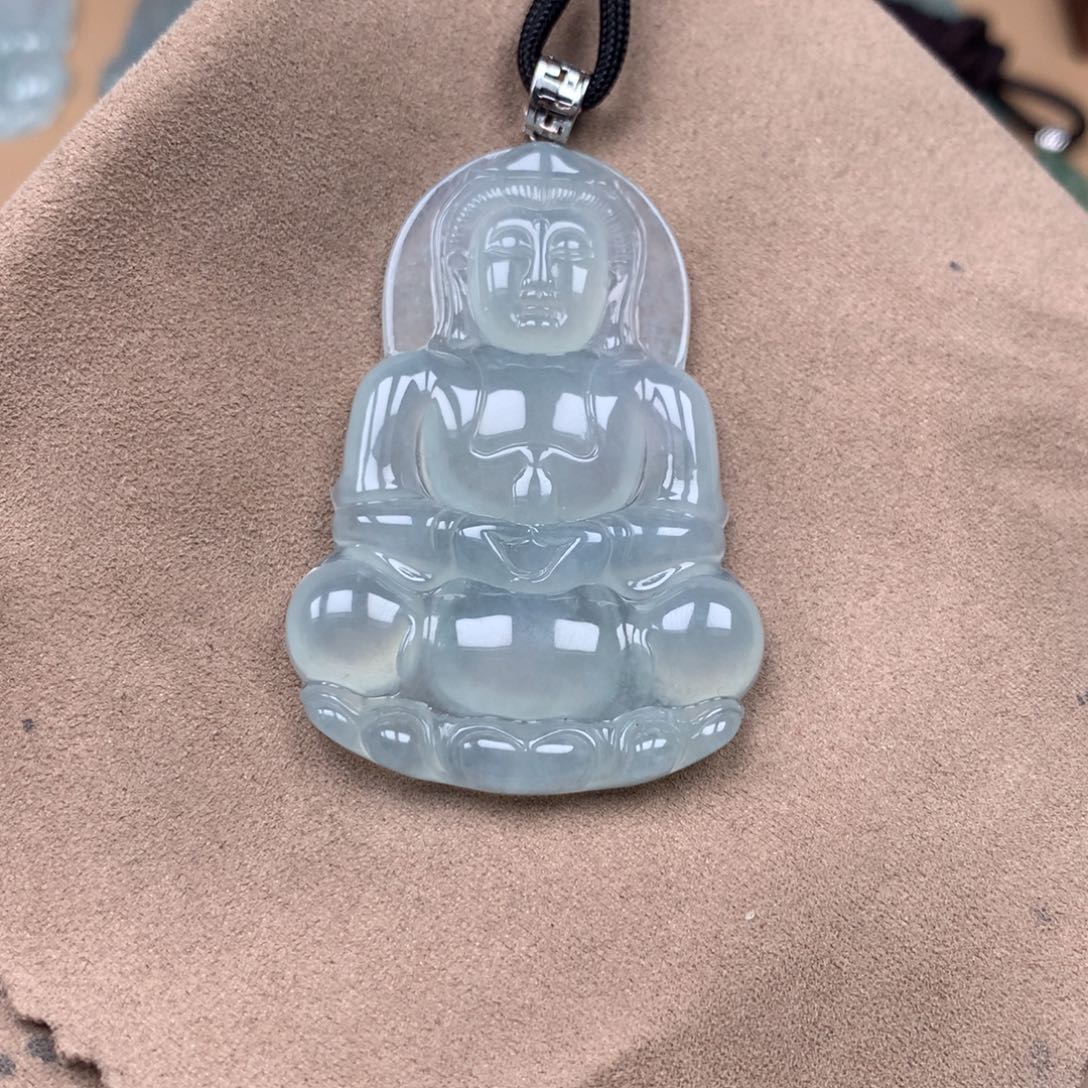 翡翠18K金镶嵌颈饰缅甸翡翠A货