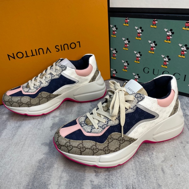 未使用 GUCCI/古驰 时尚灰粉拼色老花满印老爹鞋/39.5欧码
