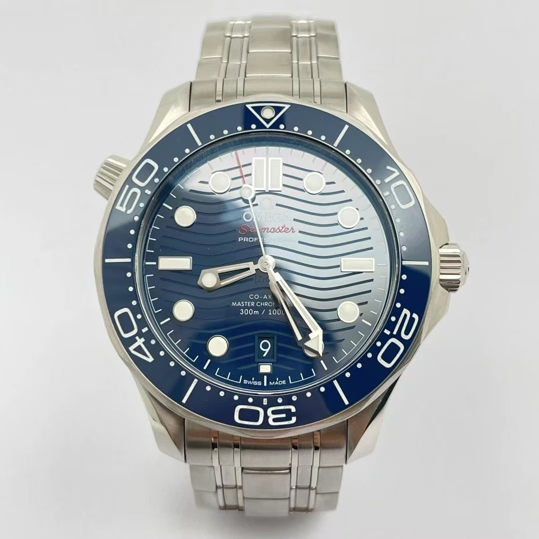 95新 Omega/欧米茄 海马300蓝盘/全套/42mm/210.30.42.20.03.001