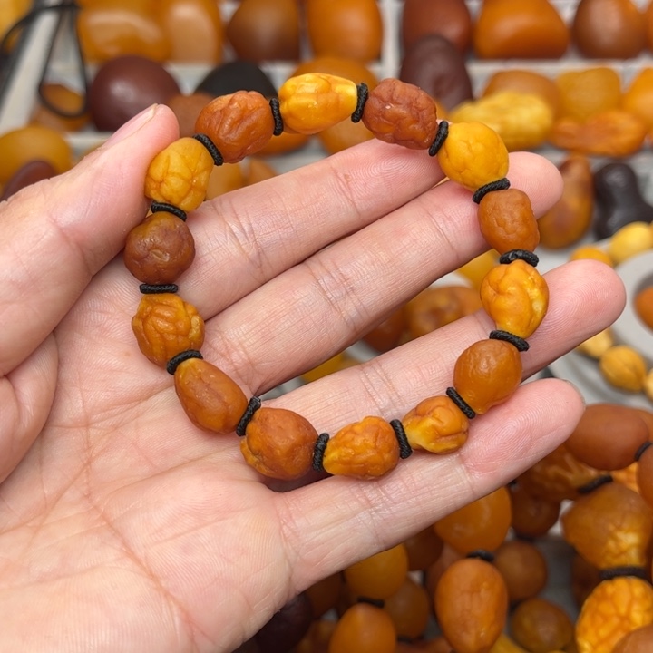 琥珀未镶嵌裸石天然蜜蜡手串
