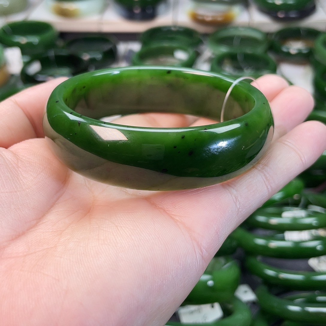 和田玉（碧玉）手镯未镶嵌