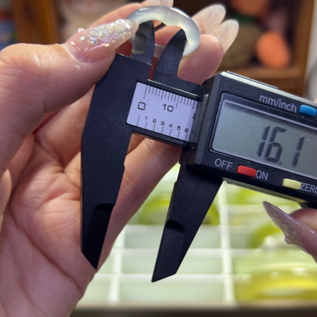 蛇纹石玉未镶嵌手镯291