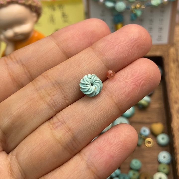 南红玛瑙未镶嵌珠宝奇石