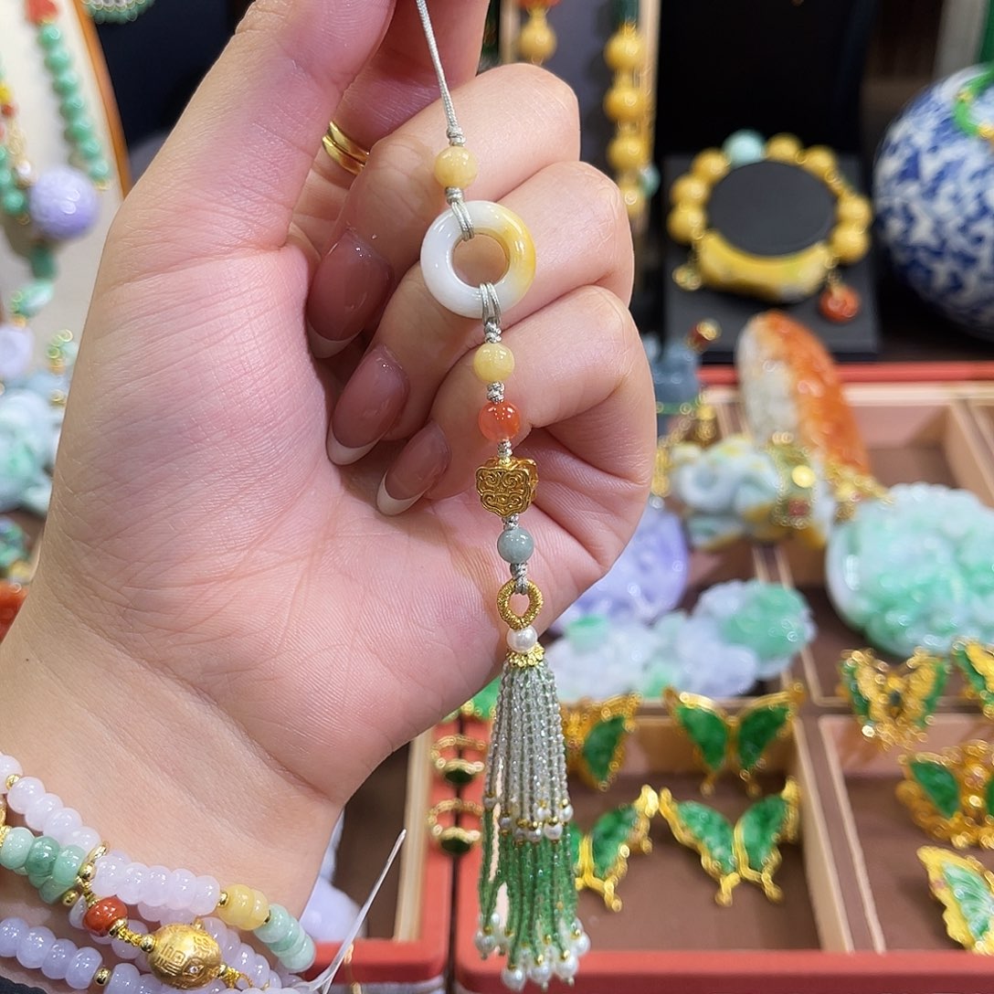 翡翠未镶嵌颈饰背云➕压襟