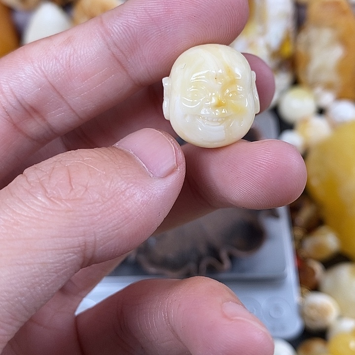 琥珀未镶嵌珠宝奇石我