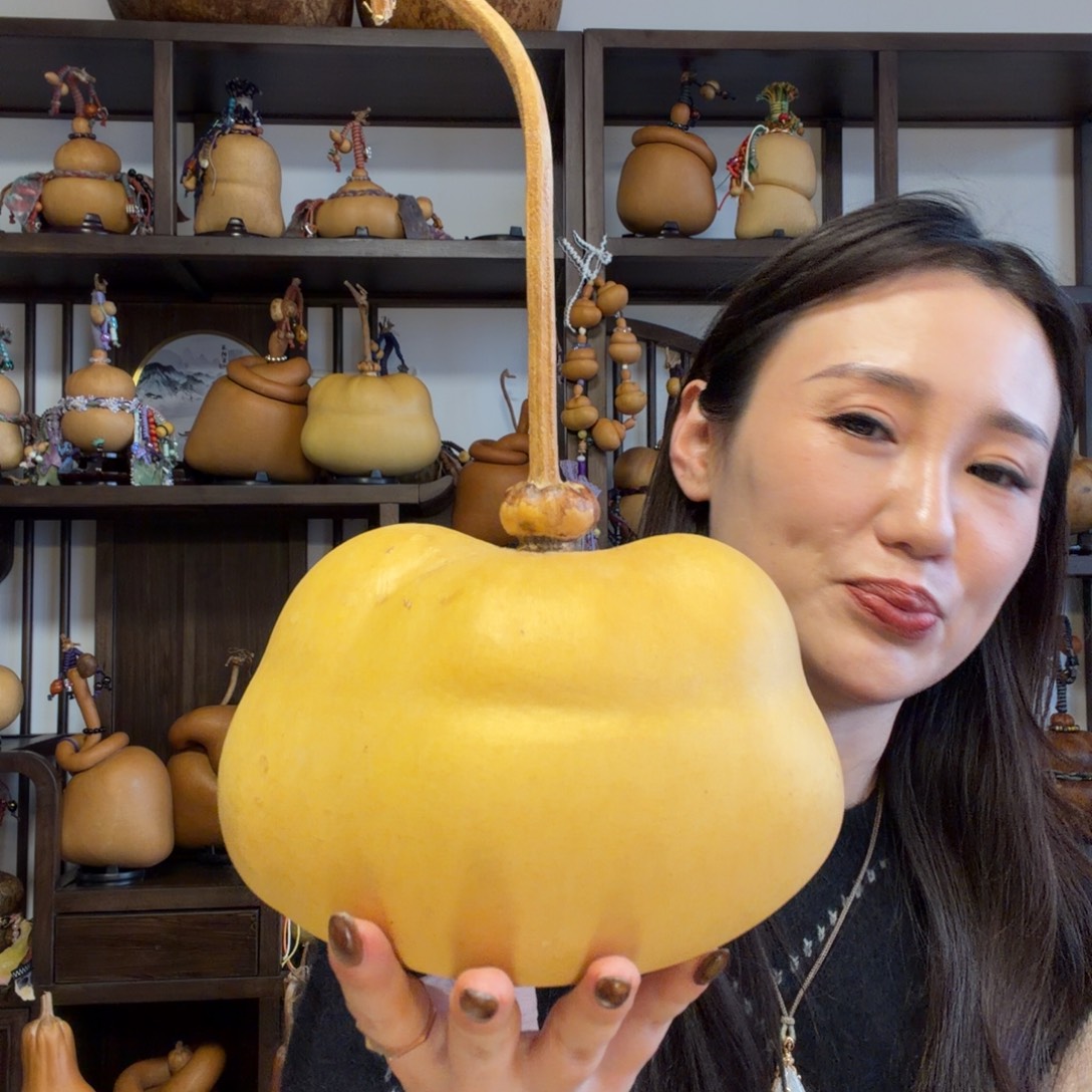 *****熊猫脸钱袋子葫芦摆件