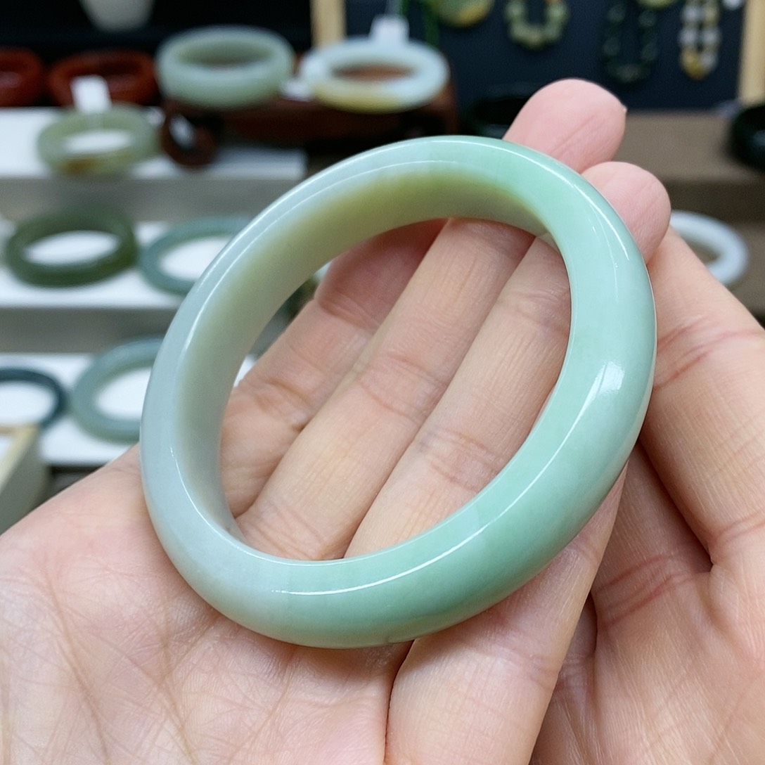 【闪购商品】和田玉手镯未镶嵌