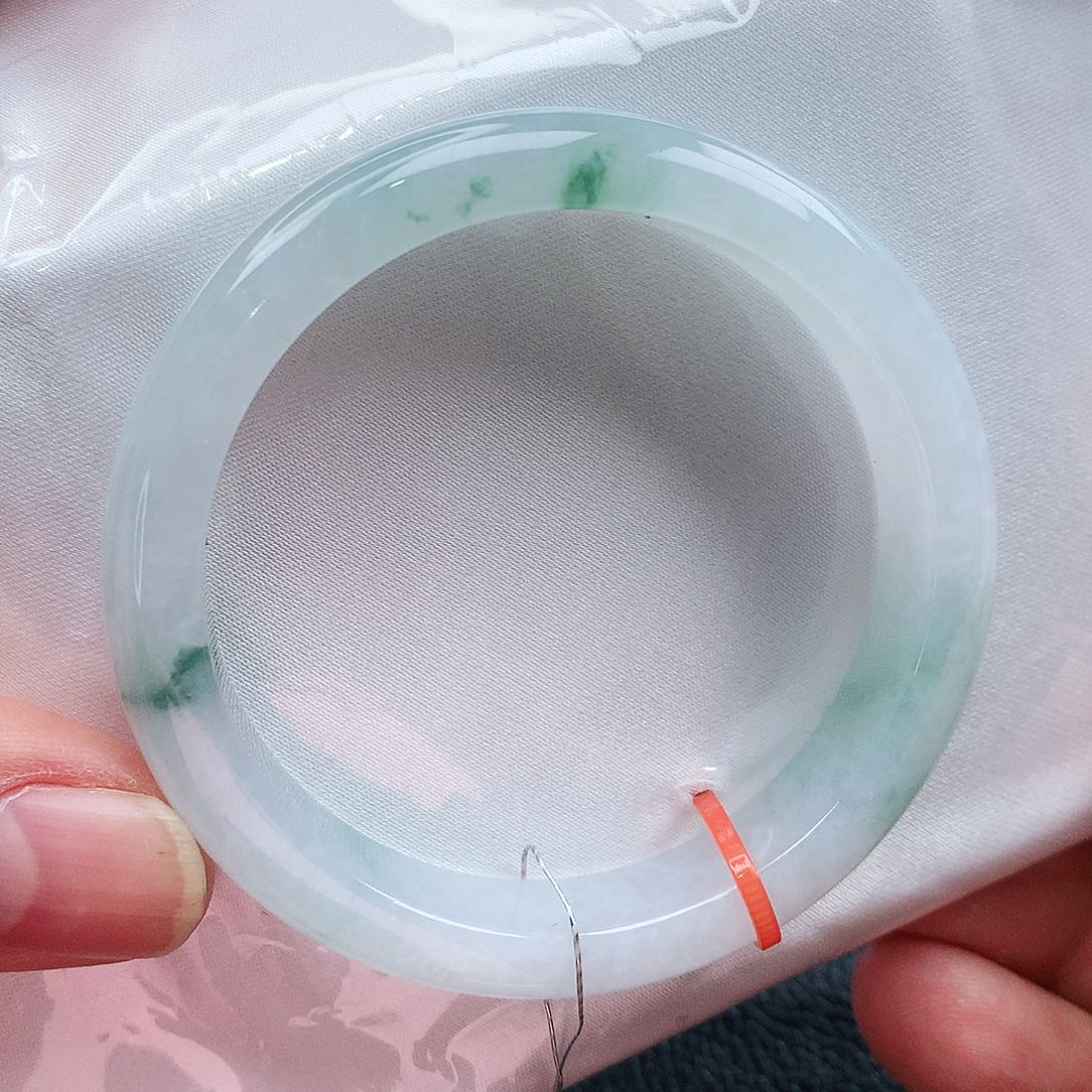 翡翠手镯未镶嵌天然翡翠手镯